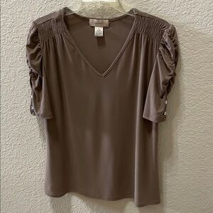 Dana Buchman Taupe V-Neck Short Sleeve Top with Ruched Shoulders